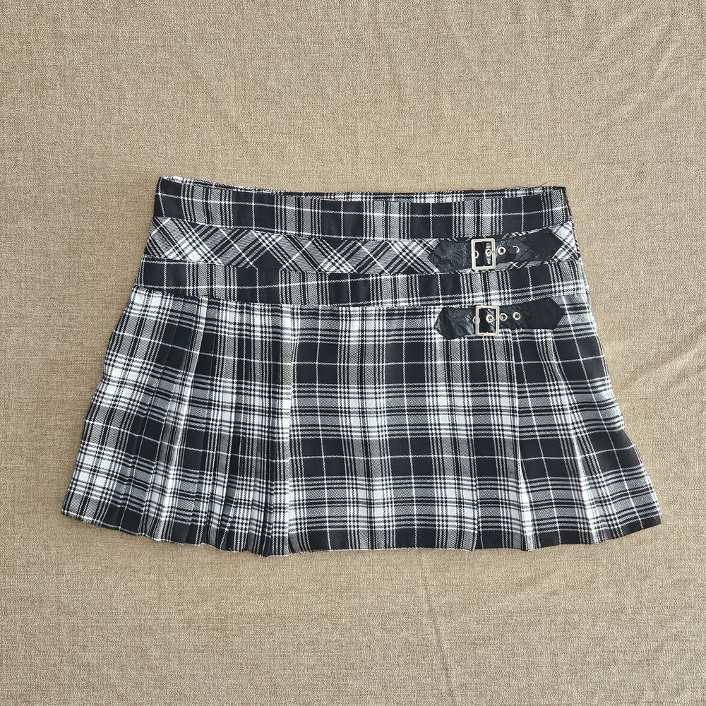 Rue21 Black and White Plaid Mini Skirt - Picture 1 of 7